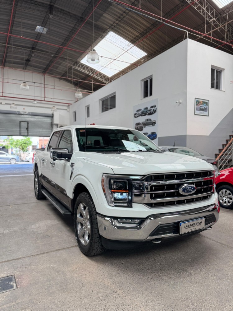 Ford F-150 LARIAT LUXURY 5.0L V8 4X4 AT